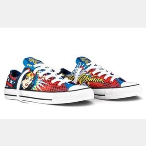 Converse Limited Edition DC Comics Wonder Women Size 6